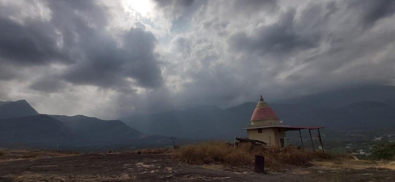 Marayoor Tourist Home Munnar Bagian luar foto